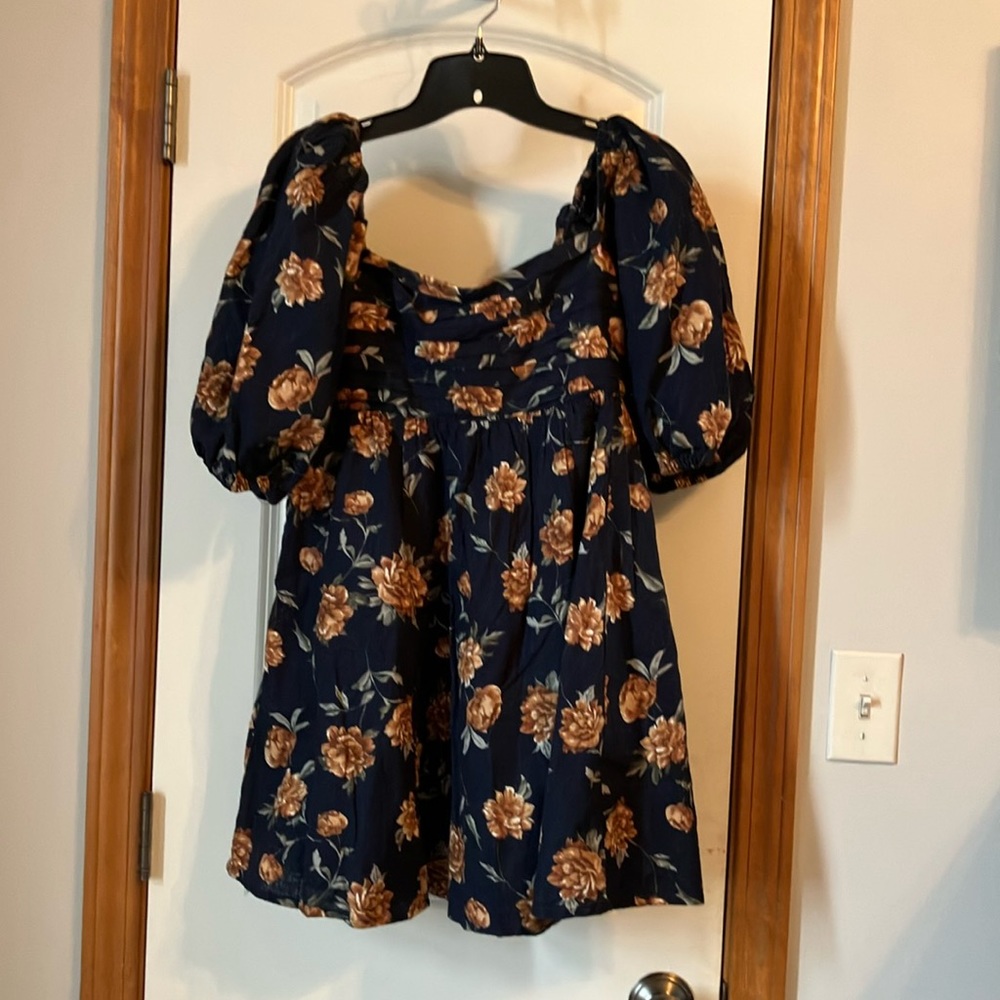 Navy Floral Puff-Sleeve Mini Dress